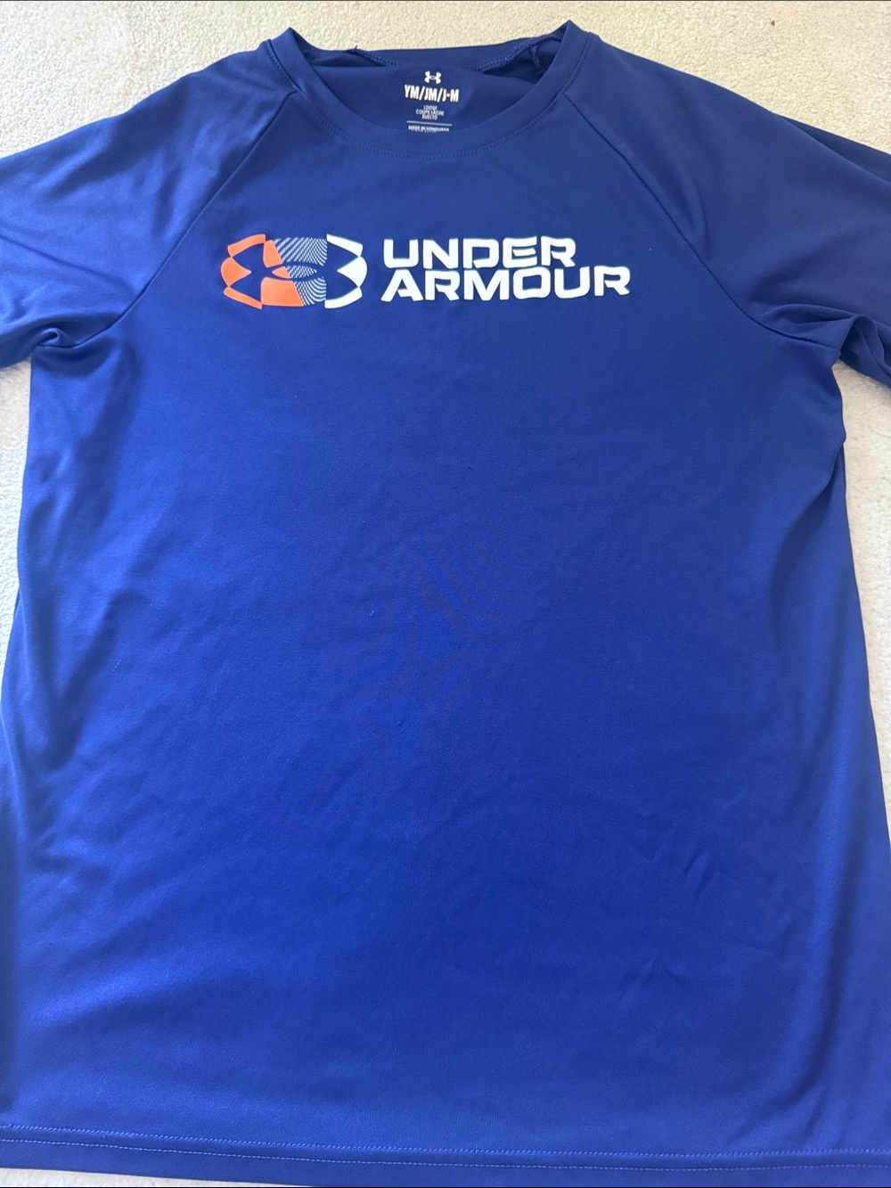 Under armour boys shirt